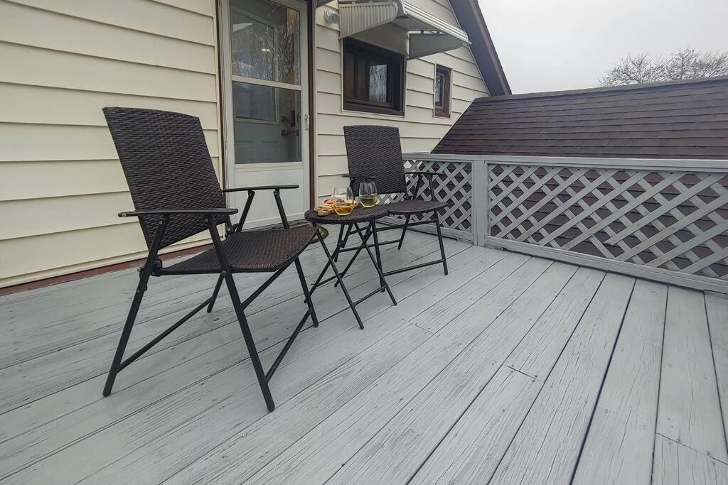 Historic W/Deck, King Bed & Air By Lake Michigan Manistee Εξωτερικό φωτογραφία