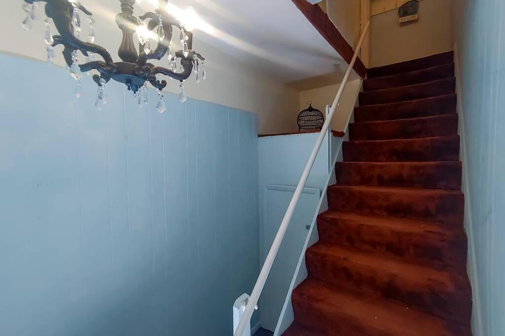 Historic W/Deck, King Bed & Air By Lake Michigan Manistee Εξωτερικό φωτογραφία